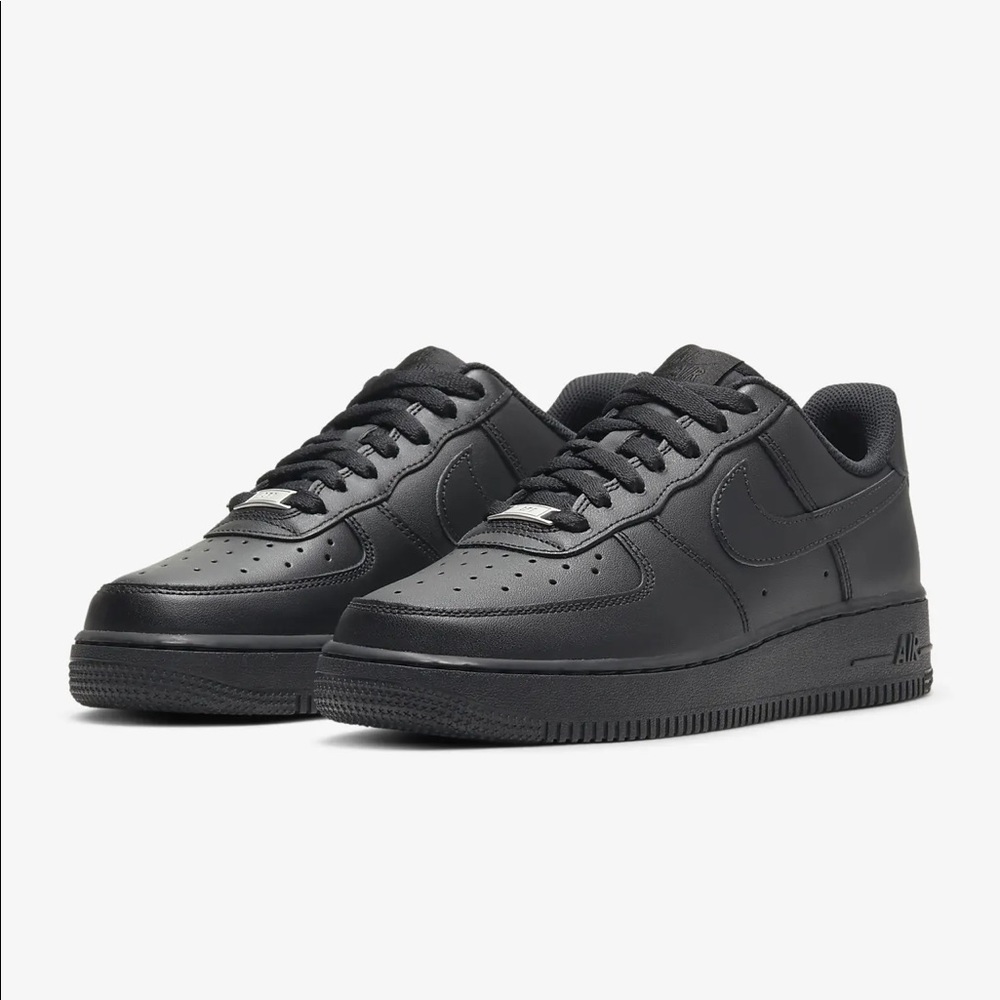 Nike Women’s Air Force 1 ‘07